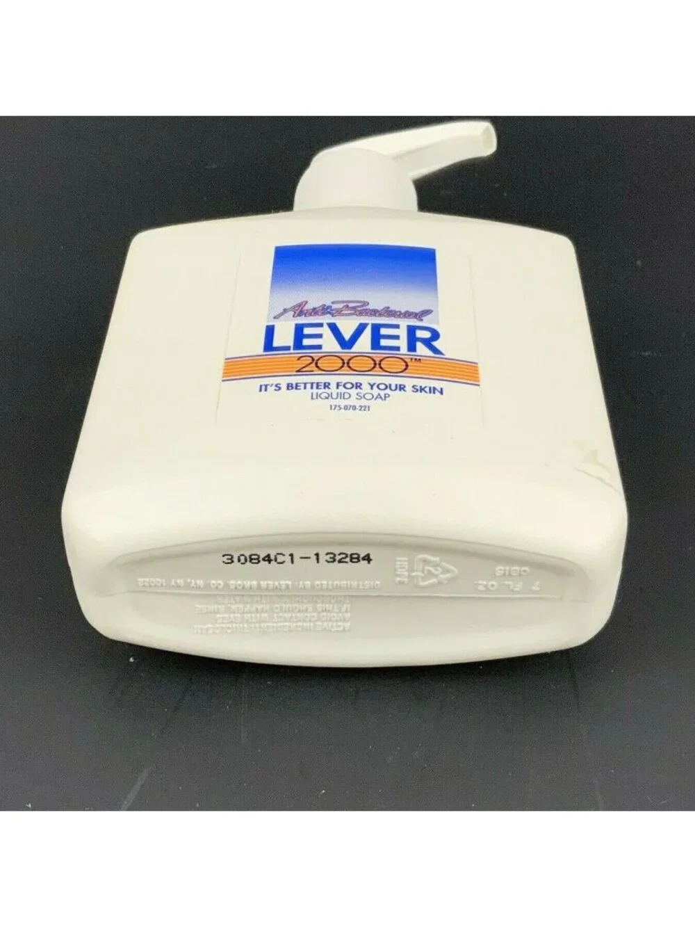 Anti-Bacterial Lever 2000 Liquid Soap 7 Fl Oz Pump Bottle 1994 Vintage